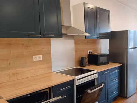 location appartement meublé et équipé - centre-ville de barbezieux