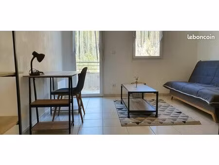 studio meublé  25m²  près des facultés  ifsi