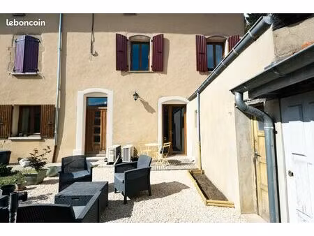 immeuble 4 pièces 95 m²