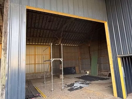 ? garage fermé sécurisé à combon – accès 24/24