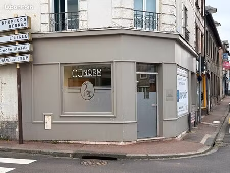 local commercial 18 m² conches en ouche