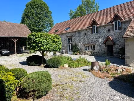 vends ancien corps de ferme