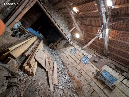 grange à réhabiliter