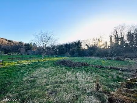 terrain 1 258 m² alaise