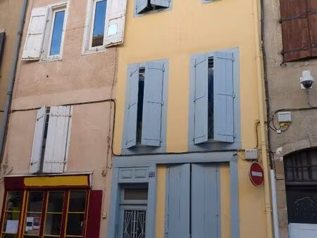 immeuble 4 pièces 80 m²