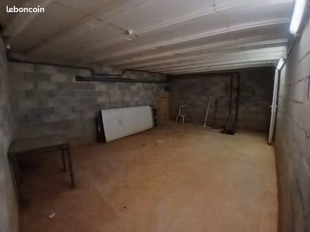 local entrepôt 42m2