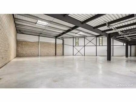 local lioujas 220 m2