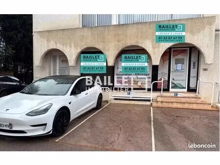 bureaux  local commercial  entrepôt 230 m² le cannet