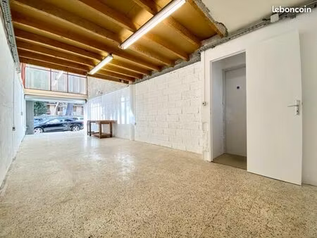 local commercial 65 ㎡+ 60 ㎡ sous-sol accès plein pieds