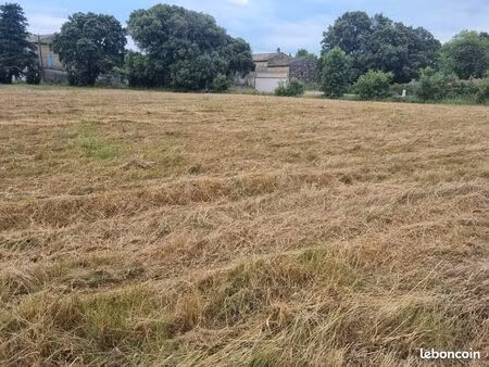 terrain viabilisé 500m² montségur rare