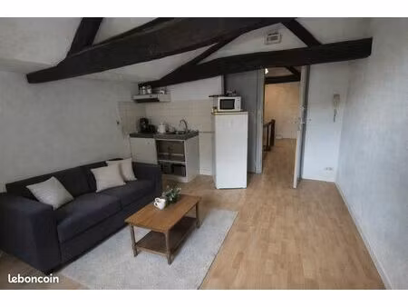 ◊ studio de 20 m² – 2e étage – abbaye aux dames – fort potentiel