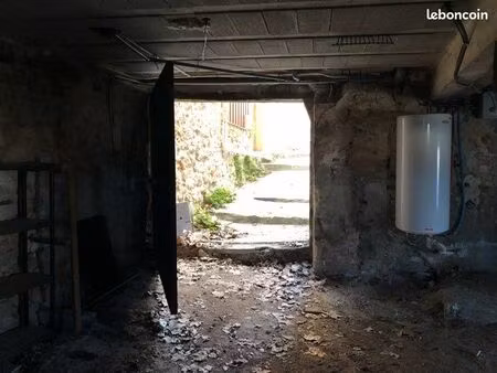 garage sans accès voiture 40m2