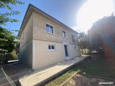 maison 6 pièces 131 m²