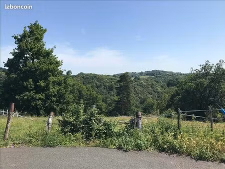 terrain 2 561 m² beynat