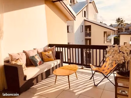 appartement t4 au coeur de st gilles les bains