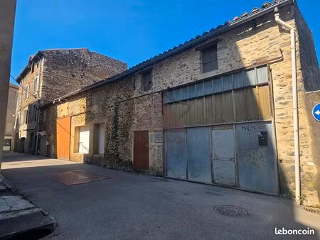 parking/box 2 pièces 260 m²