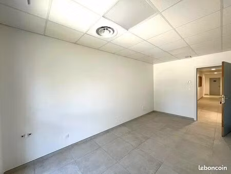 bureaux 15 m² lorgues