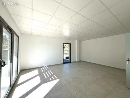 local commercial 32 m² lorgues