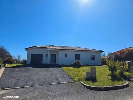 maison récente 126 m2 6 pièces terrain 890 m2