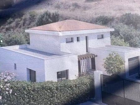 maison contemporaine récente