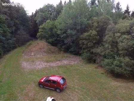 terrain de loisir 1ha avec eau + électricité