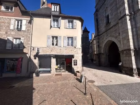 immeuble 100 m² ussel