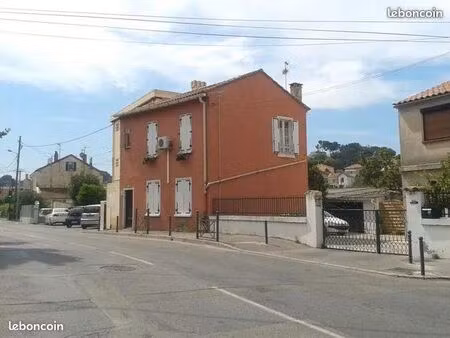 loue t2 bas de villas