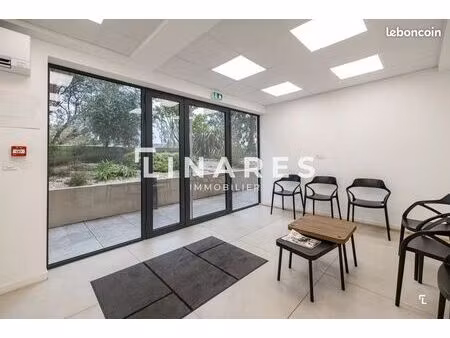 bureaux 14 m² saint-cyr-sur-mer