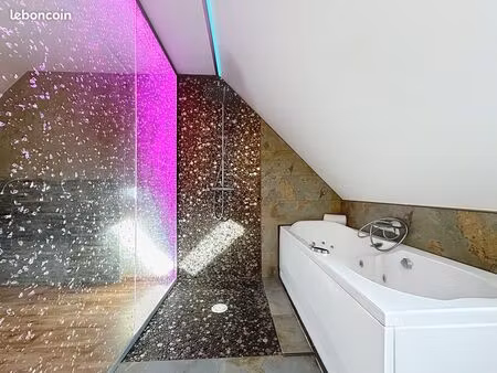 propriété 8 pièces 194 m²