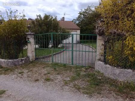 maison t4 meublee avec garage et dependance