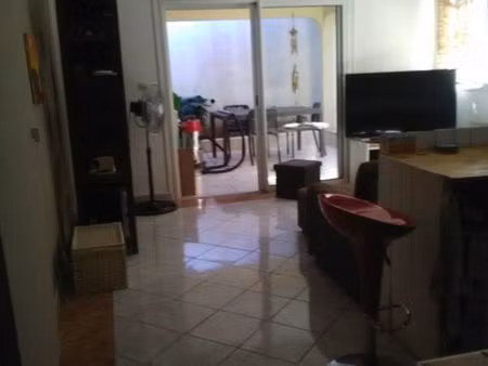 loue f2 piton st leu