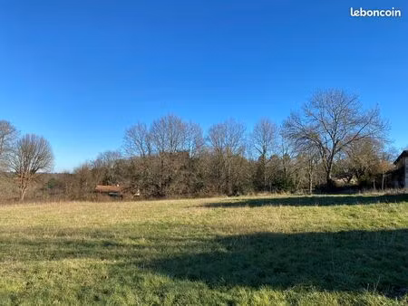 terrain 1500 m² coursac