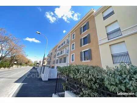 local commercial 123 m²