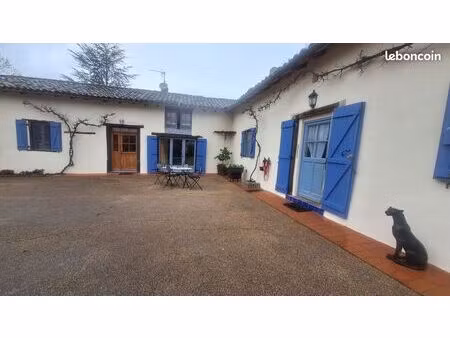 propriété 5 pièces 265 m²