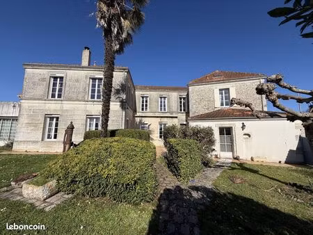 propriété en viager 7 pièces 288 m²