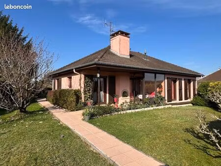 maison 6 pièces 106 m²