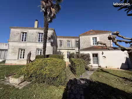 propriété en viager 7 pièces 288 m²