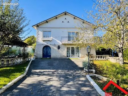 maison 7 pièces 159 m²