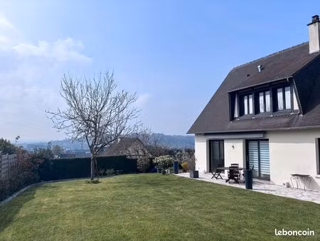 deauville touques maison familiale – 163 m² – jardin au niveau du séjour – vue dégagée – t
