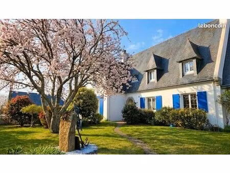 maison 8 pièces 170 m²
