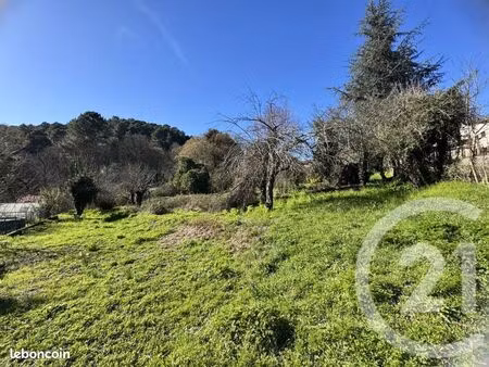 terrain 1 556 m² les salles du gardon