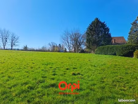 terrain 3 560 m² saint silvain bas le roc