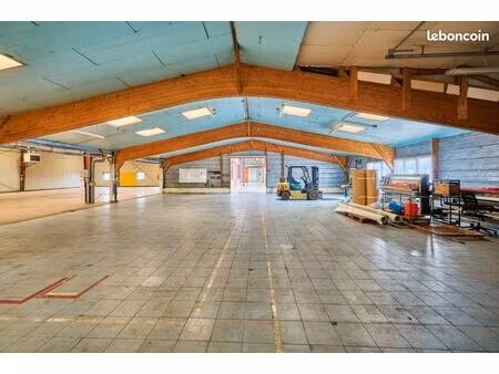 entrepôt avec bureaux à honfleur