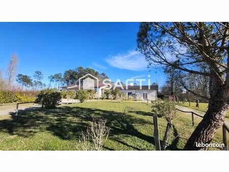 local 500 m² cazaubon