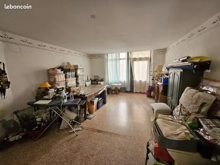 local commercial 52 m² le luc