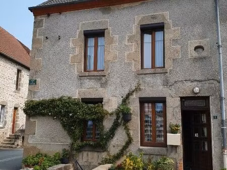 trois maisons avec potentiel de 250 m² habitables  après travaux  en creuse