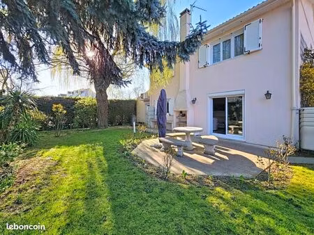 maison 6 pièces 110 m²