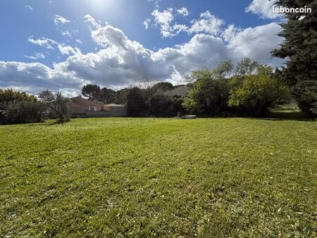 terrain 1525 m² laudun l ardoise