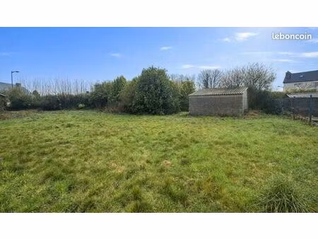 terrain 535 m² ploudiry