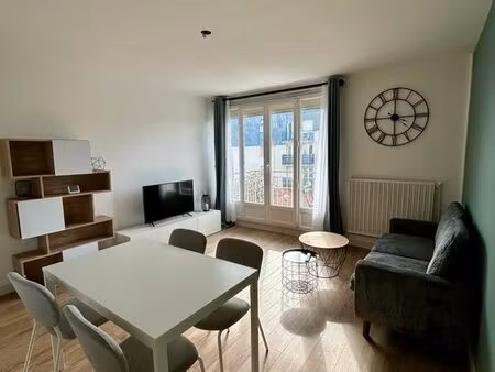 t2 meublé – 46 m² – la riche (quartier botanique / chu bretonneau)